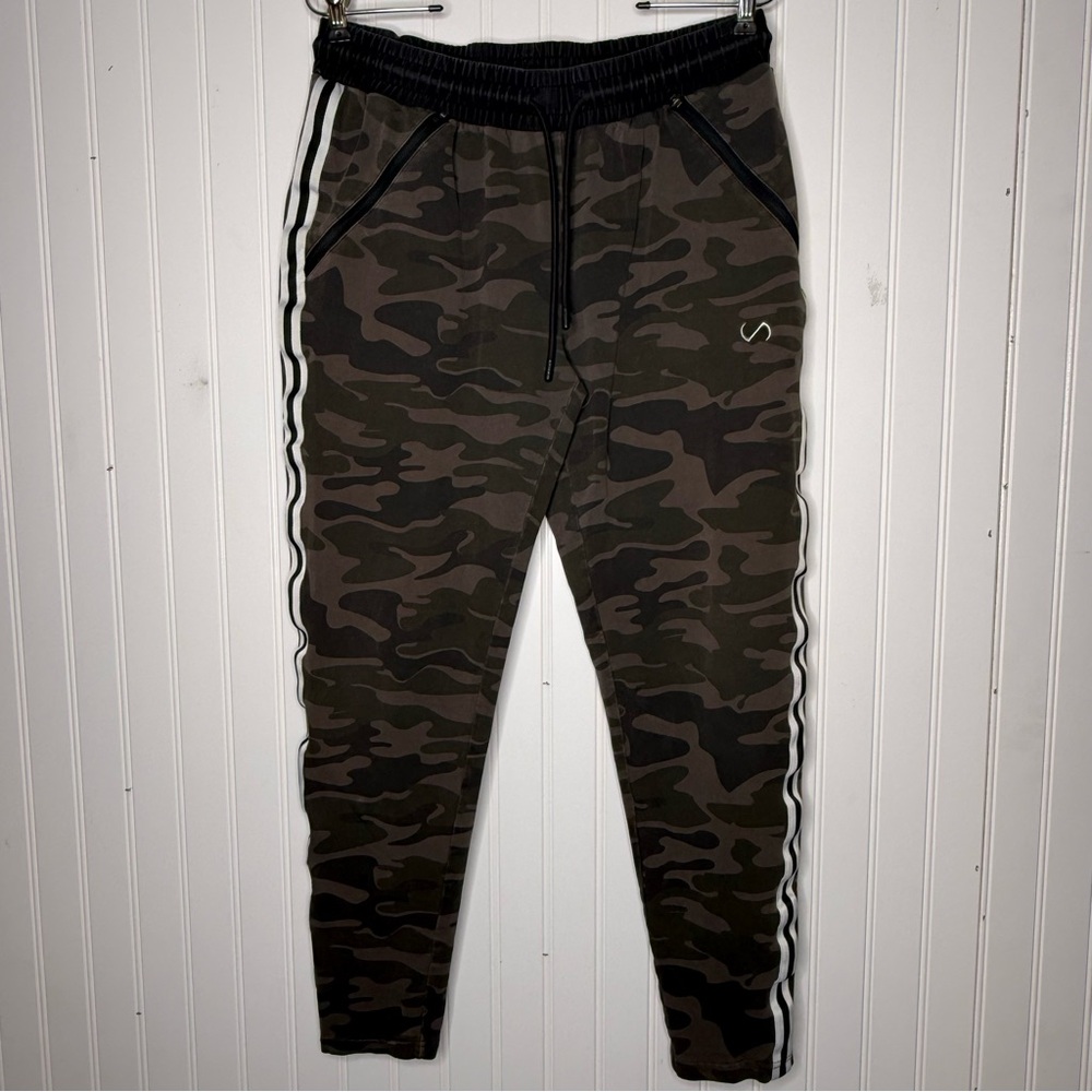 TLF Camo Jogger Sweatpants with Side Stripe Size Large